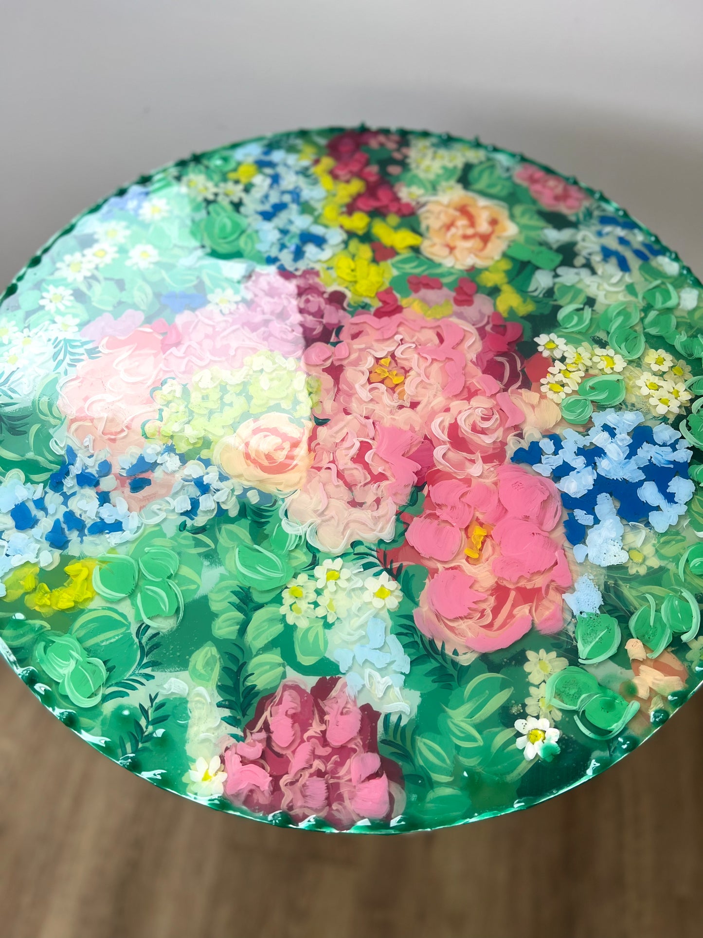 Resin table