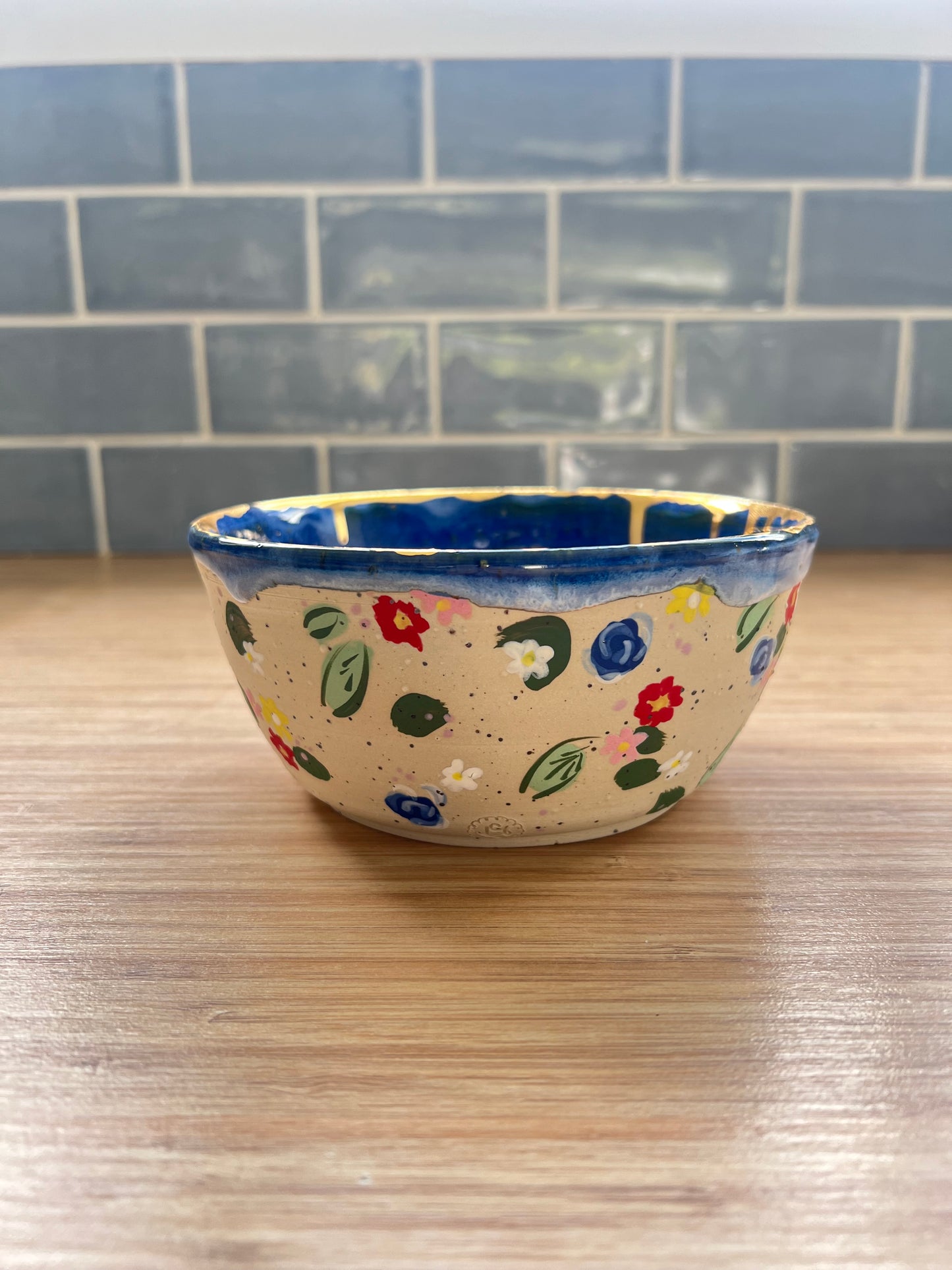 ‘Sunshiney’ display bowl